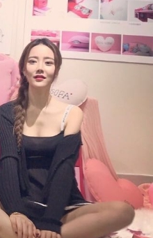 长得有女神范，服务时不催人各种姿势超强柔韧超值享受！